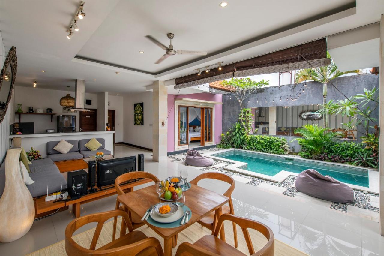 Villa Scarlet *